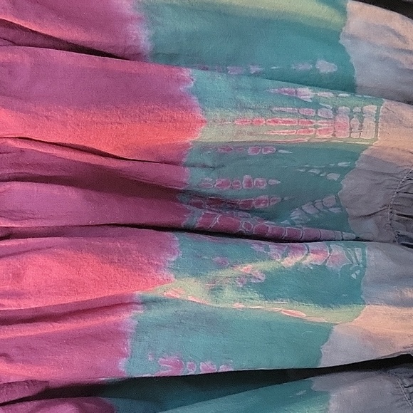 Xhilaration Ombre Skirt -Large - Picture 2 of 4